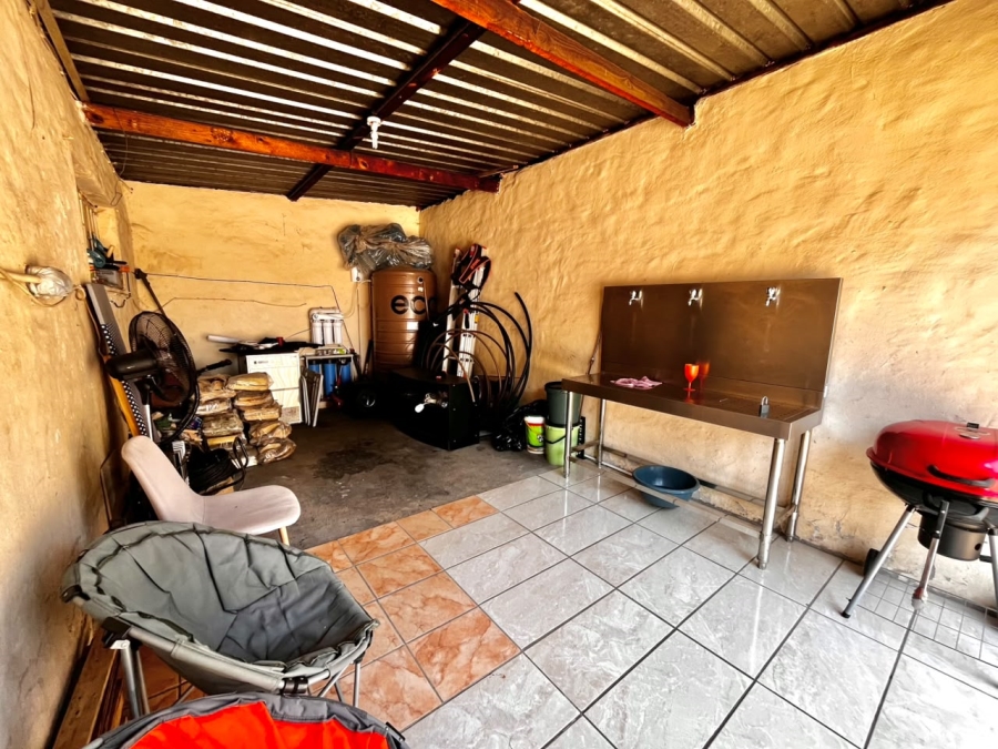 3 Bedroom Property for Sale in Rustenburg North North West